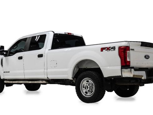 Used 2018 Ford F350 XL w/ Power Equipment Group AWD/4WD image 4