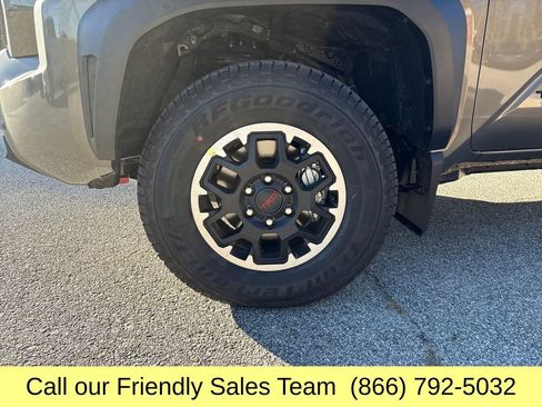 New 2025 Toyota Tacoma TRD Off-Road image 19