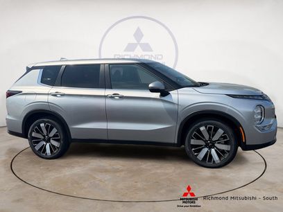New 2026 Mitsubishi Outlander SE