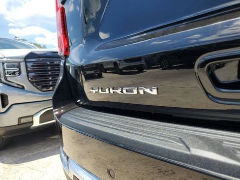 New 2026 GMC Yukon Denali w/ Denali Reserve Package AWD/4WD image 8