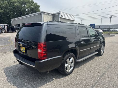 Used 2013 Chevrolet Suburban LTZ AWD/4WD image 8