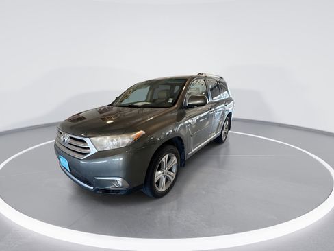 Used 2012 Toyota Highlander Limited image 4