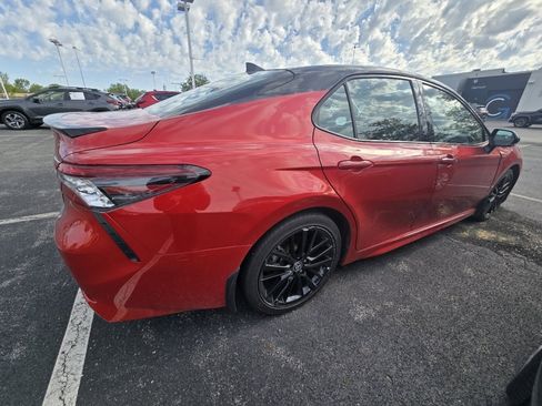 Used 2022 Toyota Camry XSE w/ Cold Weather Package FWD image 8