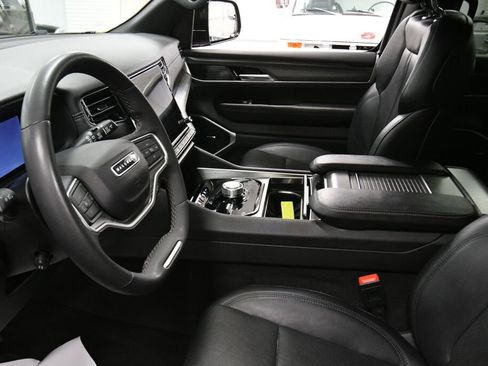 Used 2024 Jeep Wagoneer Series II image 20