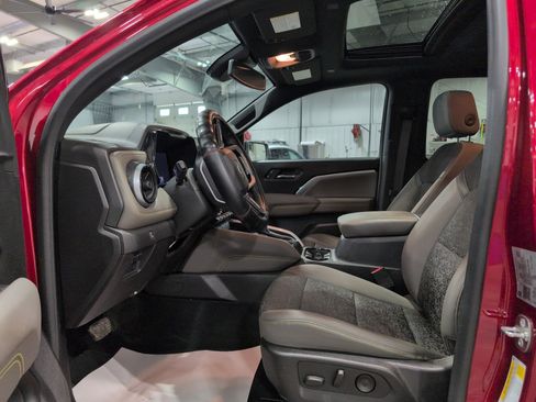 Used 2024 Chevrolet Colorado ZR2 image 8