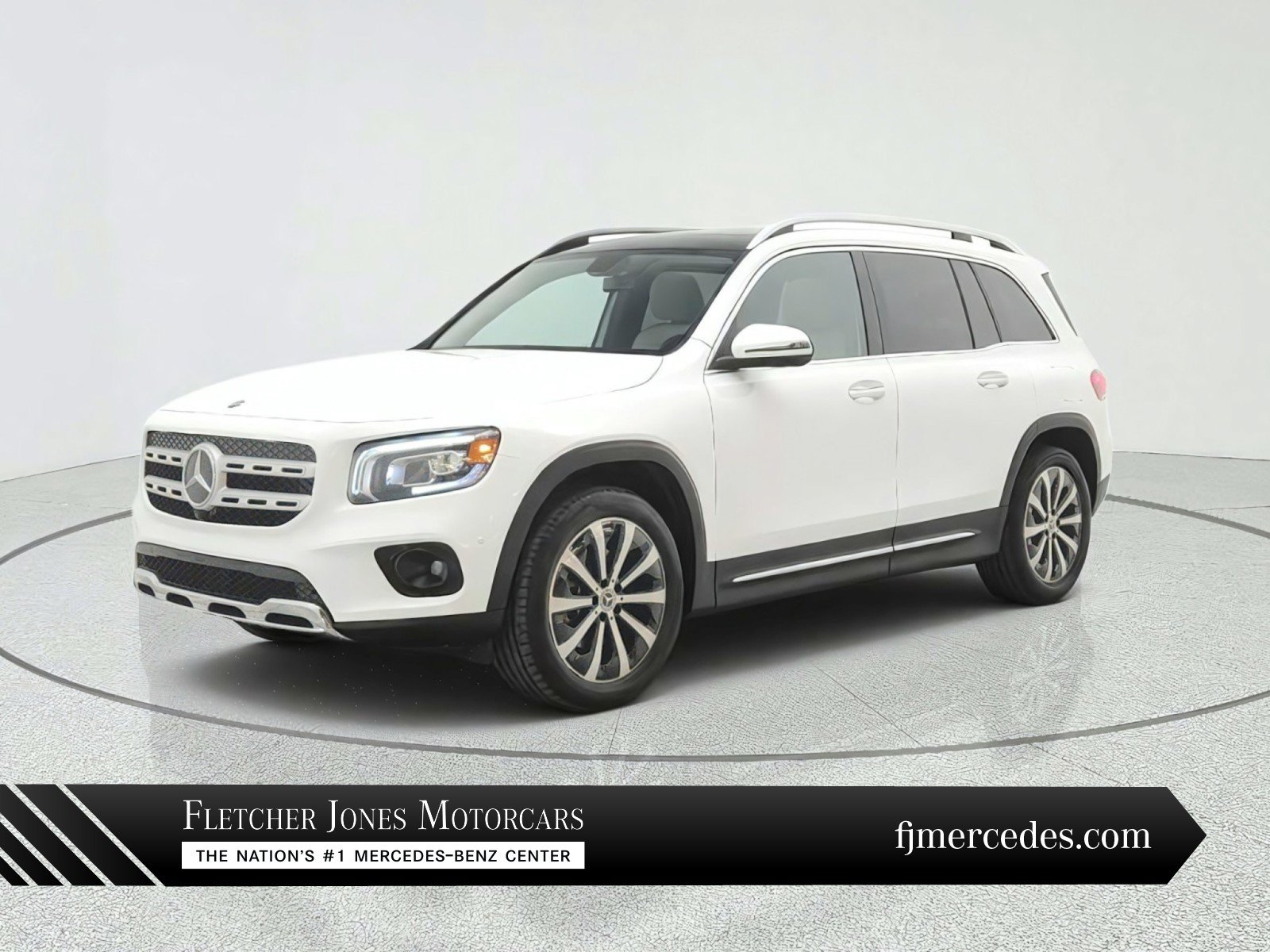 Used 2023 Mercedes-Benz GLB 250 image 1