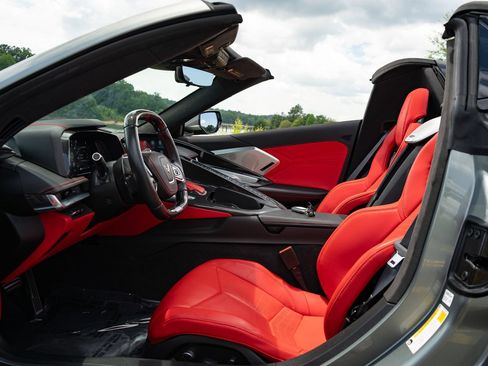 Used 2023 Chevrolet Corvette Z06 RWD image 36