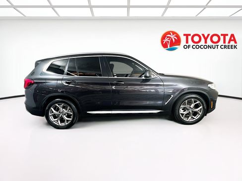 Used 2022 BMW X3 sDrive30i RWD image 2