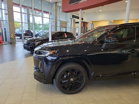 Used 2026 Toyota RAV4 XSE w/ Weather Package image 2