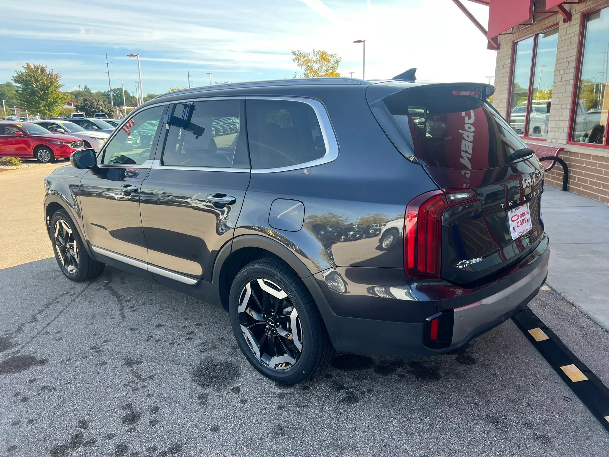 Used 2025 Kia Telluride S AWD/4WD image 5