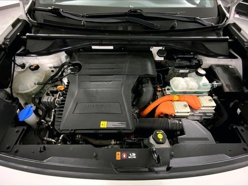 Used 2020 Kia Niro LX FWD image 10