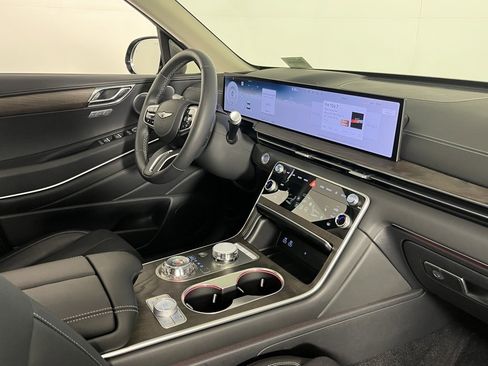 Used 2025 Genesis GV80 2.5T Advanced image 37
