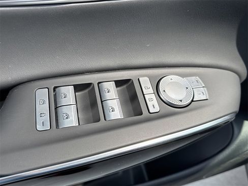 Used 2025 Genesis GV70 2.5T image 10