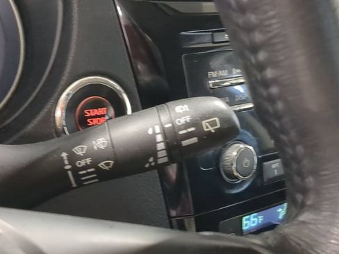 Used 2017 Nissan Rogue SV AWD/4WD image 29