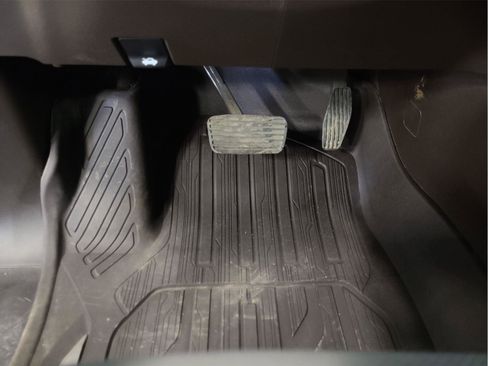 Used 2024 GMC Sierra 1500 SLT w/ SLT Premium Plus Package image 30