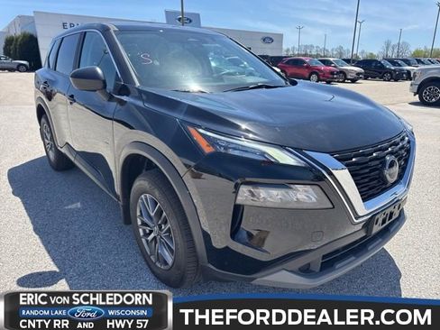 Used 2023 Nissan Rogue S AWD/4WD image 1
