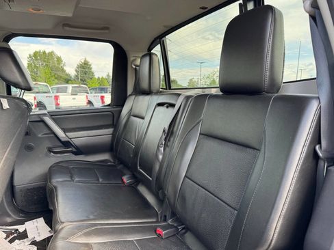 Used 2013 Nissan Titan SL AWD/4WD image 12