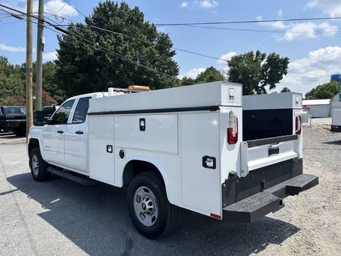 Used 2019 Chevrolet Silverado 2500 W/T w/ WT Convenience Package AWD/4WD image 9