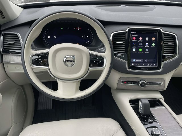Certified 2024 Volvo XC90 B5 Plus AWD/4WD image 16