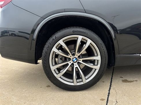 Used 2015 BMW X5 xDrive50i image 9