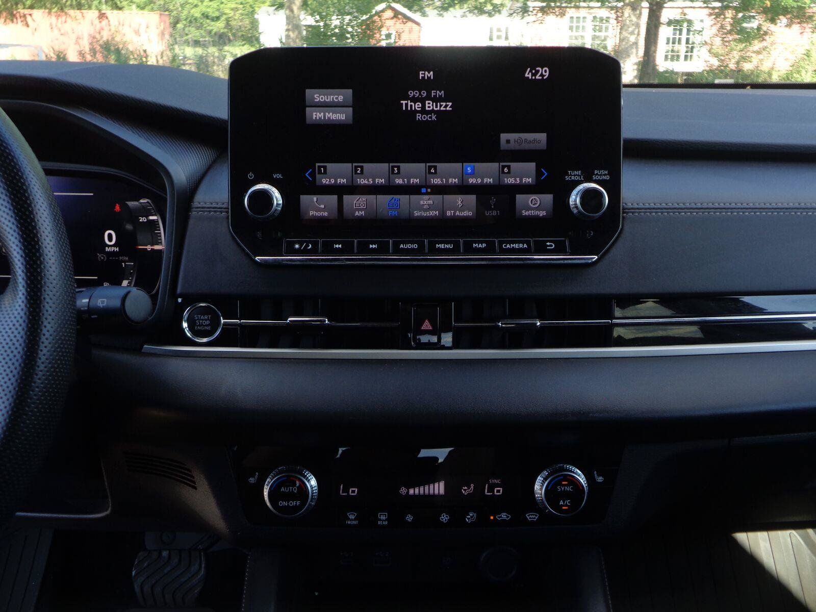 Used 2024 Mitsubishi Outlander SE Black Edition AWD/4WD image 13