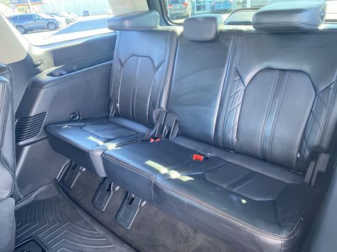 Used 2019 Ford Expedition Platinum image 23