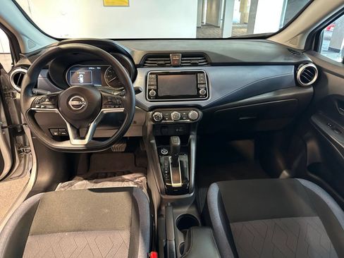 Used 2025 Nissan Versa SV FWD image 32