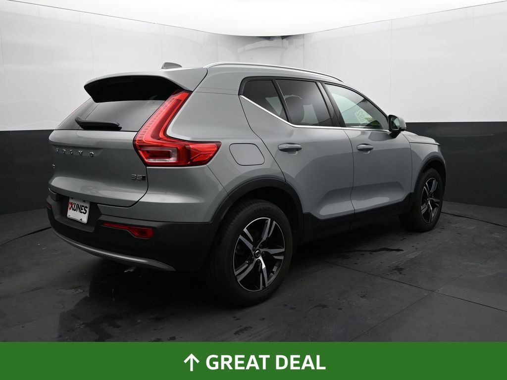Used 2025 Volvo XC40 B5 Core AWD/4WD image 15