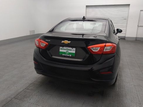 Used 2017 Chevrolet Cruze LS image 7