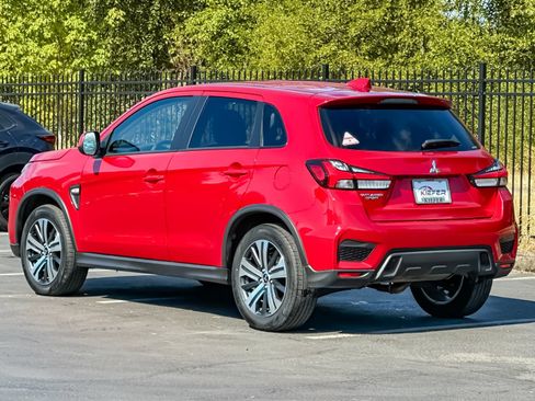 Used 2025 Mitsubishi Outlander Sport ES AWD/4WD image 5