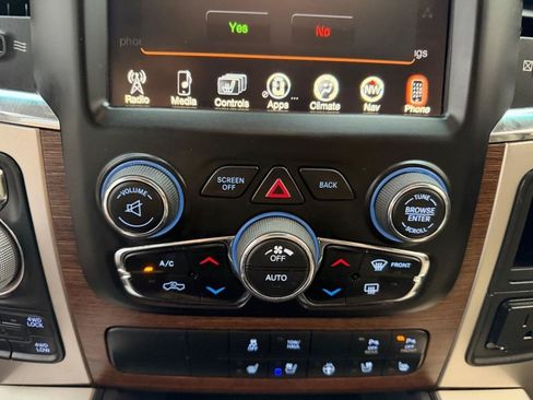 Used 2016 RAM 1500 Laramie w/ Convenience Group AWD/4WD image 46