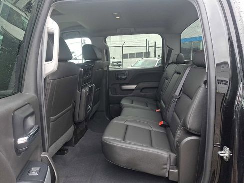 Used 2018 Chevrolet Silverado 1500 LT w/ All Star Edition image 10