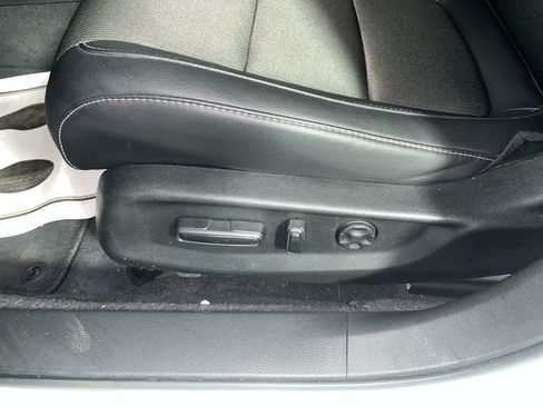Used 2021 Honda Accord Sport image 14