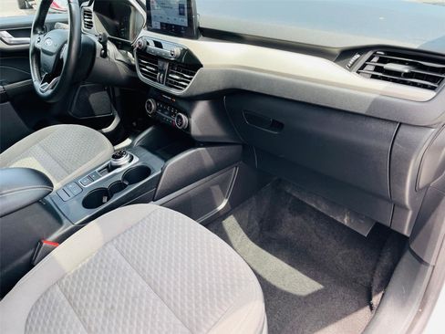 Used 2021 Ford Escape SE w/ SE Sport Appearance Package FWD image 18