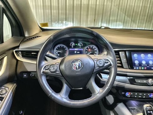 Certified 2021 Buick Enclave Essence image 11