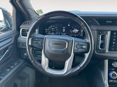 Used 2024 GMC Yukon Denali w/ Denali Reserve Package AWD/4WD image 12