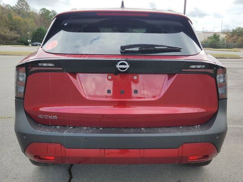 New 2026 Nissan Kicks SV w/ SV Premium Package image 4