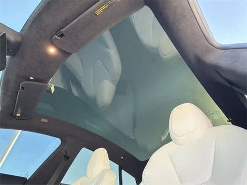 Used 2021 Tesla Model S Plaid image 16