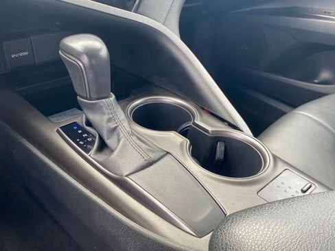 Used 2023 Toyota Camry SE image 10