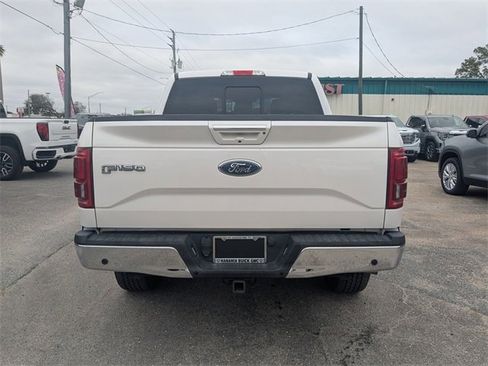 Used 2015 Ford F150 Lariat w/ Equipment Group 502A Luxury image 5