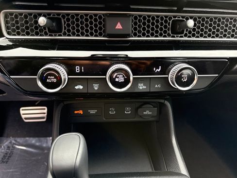 Certified 2025 Honda Civic Sport image 21