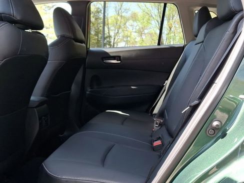 Used 2023 Toyota Corolla Cross XLE w/ Convenience Package image 9