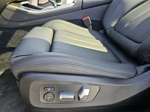 Certified 2022 BMW X5 sDrive40i w/ Premium Package image 29