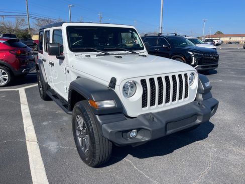 Used 2024 Jeep Wrangler Sport image 3