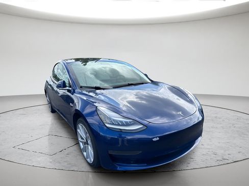 Used 2020 Tesla Model 3 Long Range AWD/4WD image 10