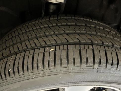 New 2025 Jeep Grand Cherokee L Limited image 31