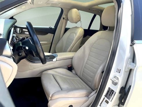 Used 2020 Mercedes-Benz GLC 300 4MATIC image 9