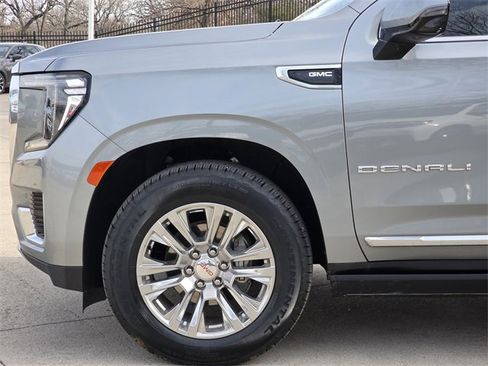 Used 2023 GMC Yukon Denali image 5