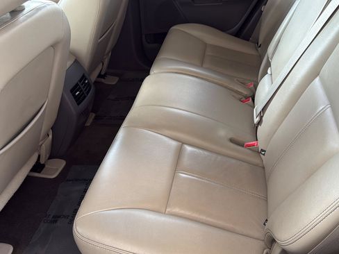 Used 2013 Ford Edge Limited FWD image 24