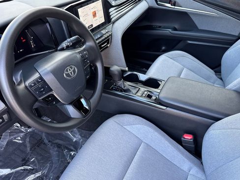 Used 2026 Toyota Camry LE image 10